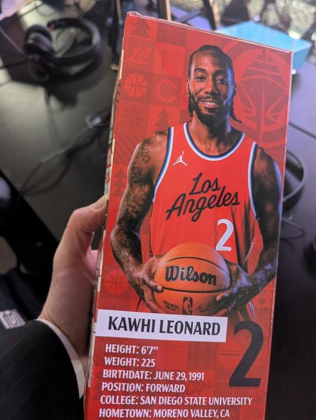 快船主场大胜爵士，确保季后赛席位的简单介绍